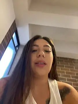 Snapshot of Latina_vanessa chatting on July 19, 2026, 11:19 pm Latina vanessa online show from July 19, 2026, 11:19 pm