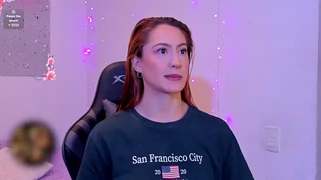 Snapshot of Amypond__ chatting on September 25, 2025, 5:16 pm Amypond online show from September 25, 2025, 5:16 pm