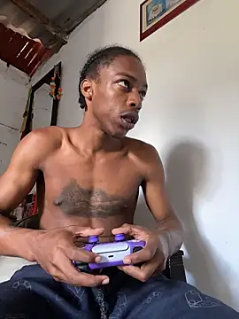 Larry-n-clouds online show from January 18, 2026, 5:28 pm