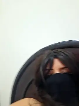 Snapshot of Rozittaa chatting on December 27, 2024, 9:22 pm Rozittaa online show from December 27, 2024, 9:22 pm