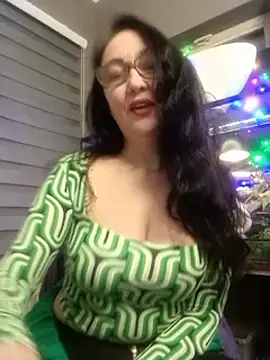 Snapshot of CamilleDesire chatting on January 24, 2025, 5:11 pm CamilleDesire online show from January 24, 2025, 5:11 pm