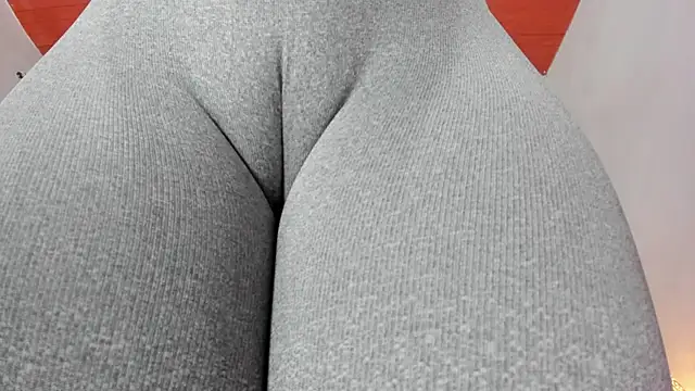 Donnapaul online show from September 21, 2025, 11:56 am