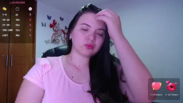 Snapshot of Sarahros1 chatting on January 17, 2025, 5:21 am Sarahros1 online show from January 17, 2025, 5:21 am