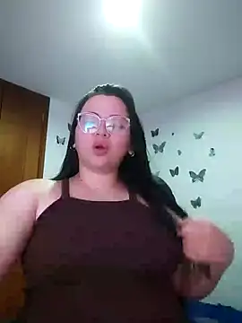 Snapshot of Sarahros1 chatting on January 29, 2025, 2:19 am Sarahros1 online show from January 29, 2025, 2:19 am