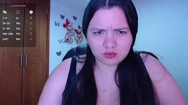 Snapshot of Sarahros1 chatting on February 13, 2025, 12:35 am Sarahros1 online show from February 13, 2025, 12:35 am