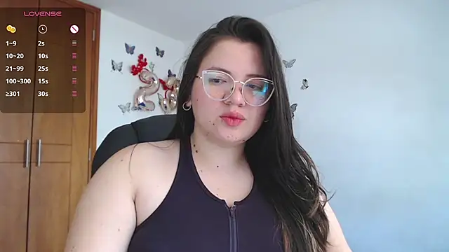 Snapshot of Sarahros1 chatting on February 20, 2025, 3:52 pm Sarahros1 online show from February 20, 2025, 3:52 pm