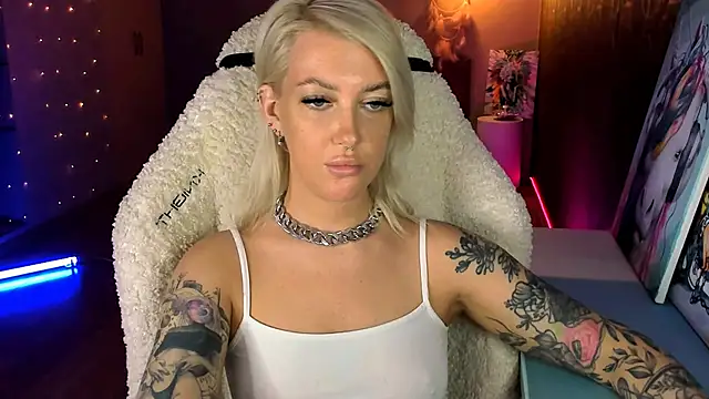 tykioty Miley online show from July 10, 2026, 1:25 pm