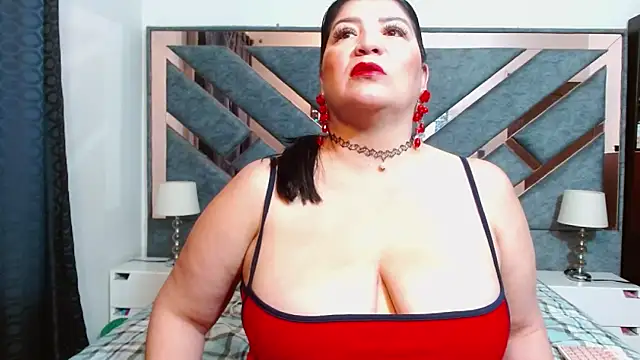 Snapshot of KarlaTesg chatting on February 21, 2026, 9:49 pm KarlaTesg online show from February 21, 2026, 9:49 pm