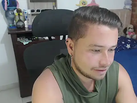 JOHANLEON1 online show from April 9, 2026, 12:32 am