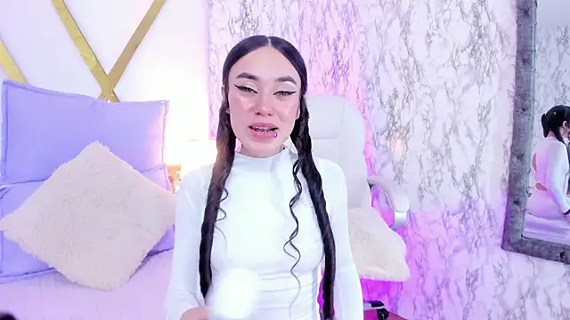 Snapshot of Athziry_ chatting on December 6, 2024, 4:47 am Athziry online show from December 6, 2024, 4:47 am