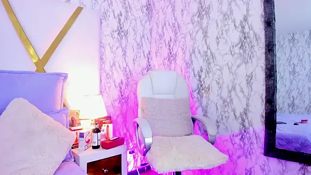 Snapshot of Athziry_ chatting on January 11, 2025, 2:36 pm Athziry online show from January 11, 2025, 2:36 pm