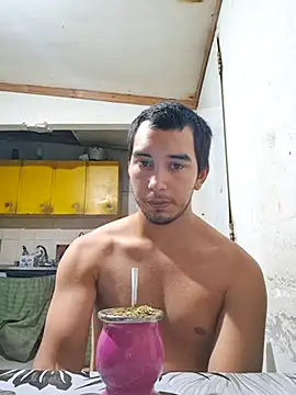 Snapshot of X_xtomas_x chatting on January 11, 2026, 8:08 am X xtomas x online show from January 11, 2026, 8:08 am