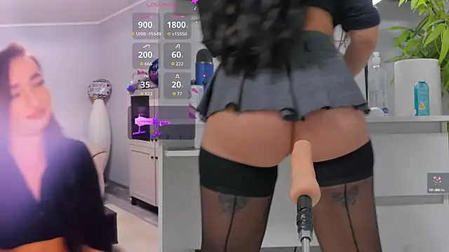 luckyalice  online show from September 12, 2025, 7:03 pm