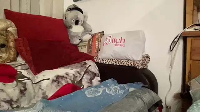 Snapshot of EroticVenetian chatting on October 8, 2025, 6:11 am EroticVenetian online show from October 8, 2025, 6:11 am