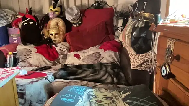 Snapshot of EroticVenetian chatting on March 26, 2026, 11:10 pm EroticVenetian online show from March 26, 2026, 11:10 pm