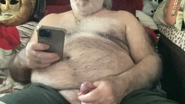 Snapshot of EroticVenetian chatting on April 7, 2026, 10:15 am EroticVenetian online show from April 7, 2026, 10:15 am