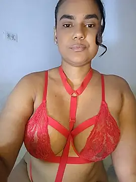 AntonellaShot online show from June 14, 2026, 5:15 pm