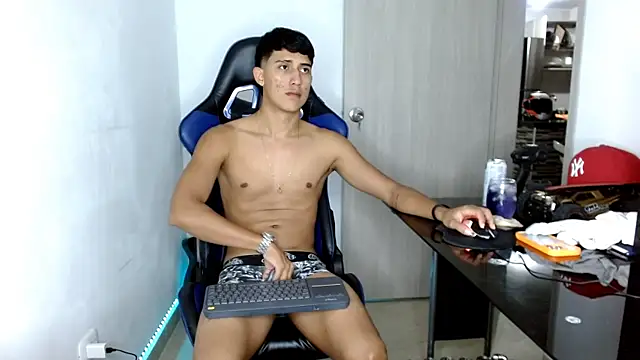 Juan da01 online show from March 9, 2025, 1:35 am