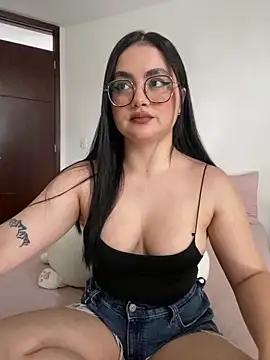 montmariana online show from June 19, 2026, 6:34 pm