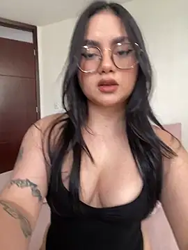 montmariana online show from July 9, 2026, 4:44 pm