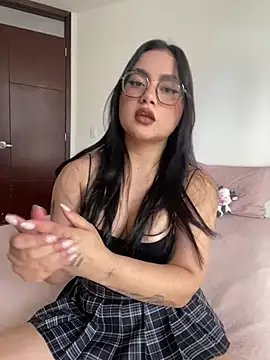 montmariana online show from July 10, 2026, 4:53 pm