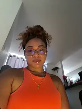 Snapshot of ashley_Tompson1 chatting on April 21, 2026, 12:44 pm ashley Tompson1 online show from April 21, 2026, 12:44 pm