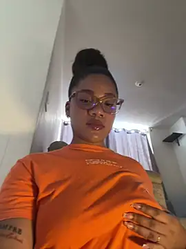 Snapshot of ashley_Tompson1 chatting on April 23, 2026, 12:51 pm ashley Tompson1 online show from April 23, 2026, 12:51 pm