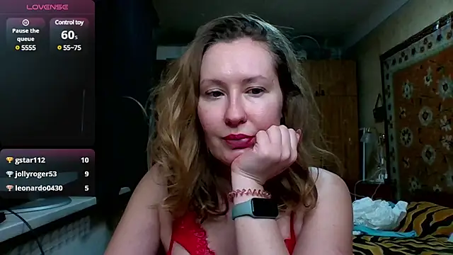 Snapshot of AnnaXLovers chatting on January 17, 2025, 2:50 pm AnnaXLovers online show from January 17, 2025, 2:50 pm