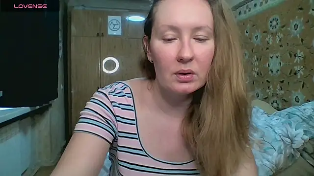AnnaXLovers online show from May 29, 2026, 8:01 am