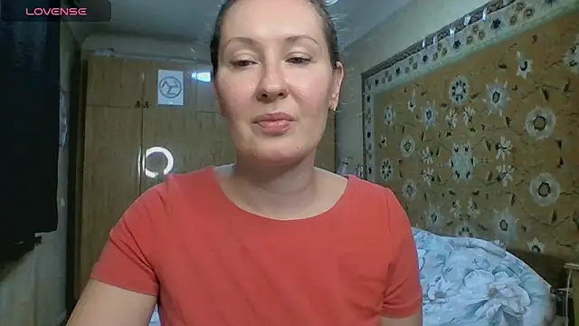 AnnaXLovers online show from June 16, 2026, 1:25 pm