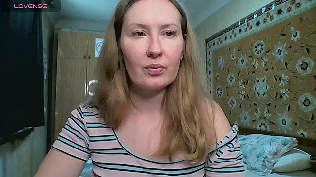AnnaXLovers online show from June 17, 2026, 11:01 am