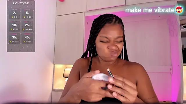 tamaraa smiith online show from February 6, 2025, 11:54 am