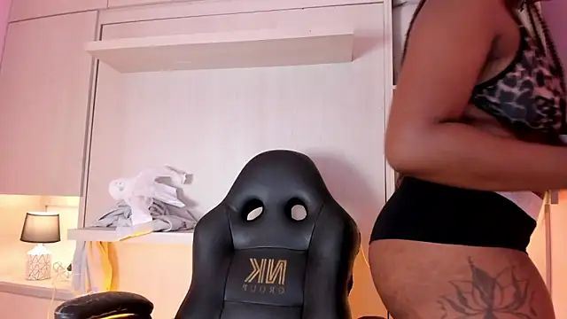 tamaraa smiith online show from September 14, 2025, 12:37 pm