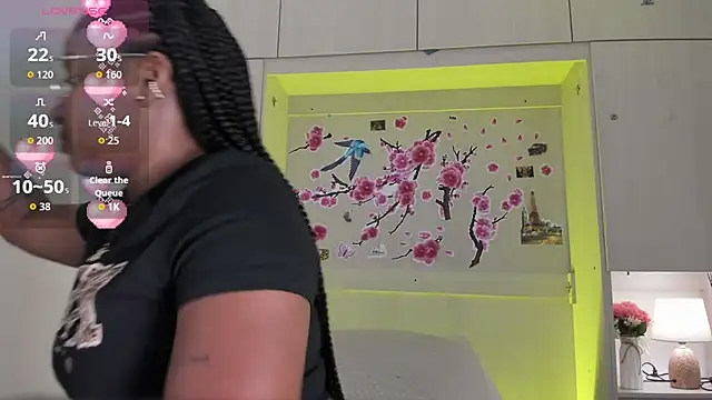 tamaraa smiith online show from January 9, 2026, 7:37 pm