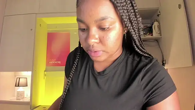 tamaraa smiith online show from June 2, 2026, 7:38 pm