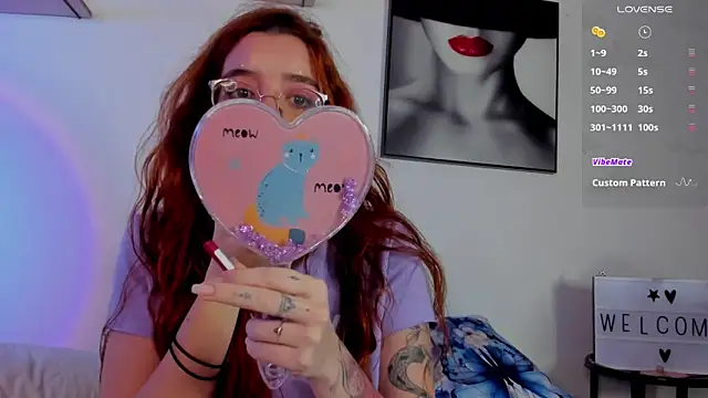 Snapshot of Manuela_monroe chatting on October 17, 2025, 12:47 am Manuela monroe online show from October 17, 2025, 12:47 am