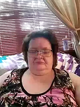 Snapshot of Bayou_Woman68 chatting on June 18, 2026, 7:18 pm Bayou Woman68 online show from June 18, 2026, 7:18 pm