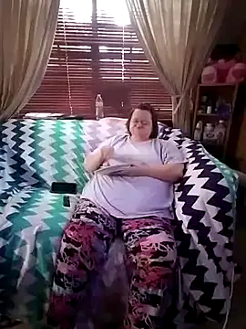 Snapshot of Bayou_Woman68 chatting on June 20, 2026, 6:54 pm Bayou Woman68 online show from June 20, 2026, 6:54 pm