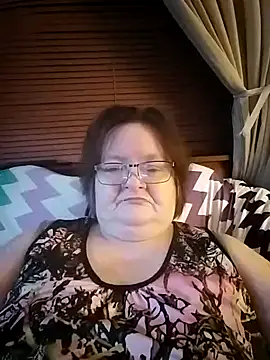 Snapshot of Bayou_Woman68 chatting on June 22, 2026, 2:35 am Bayou Woman68 online show from June 22, 2026, 2:35 am