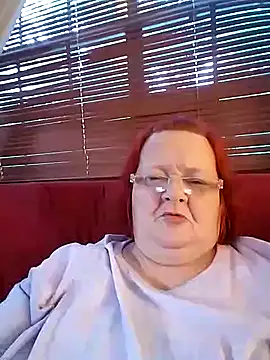 Snapshot of Bayou_Woman68 chatting on July 1, 2026, 12:34 am Bayou Woman68 online show from July 1, 2026, 12:34 am