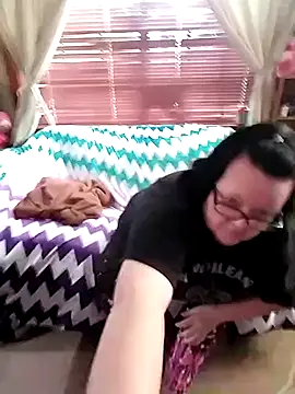 Snapshot of Bayou_Woman68 chatting on July 12, 2026, 10:12 pm Bayou Woman68 online show from July 12, 2026, 10:12 pm