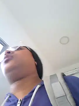 Snapshot of Adelehottman chatting on December 17, 2025, 12:22 pm Adelehottman online show from December 17, 2025, 12:22 pm