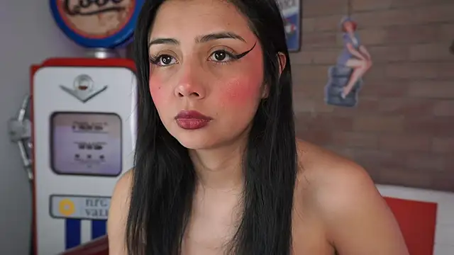 miss lizith online show from June 2, 2026, 11:01 am