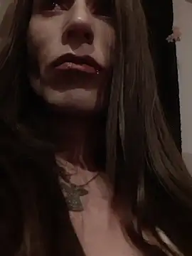 Snapshot of VanillaSeXy chatting on November 11, 2025, 2:33 am VanillaSeXy online show from November 11, 2025, 2:33 am