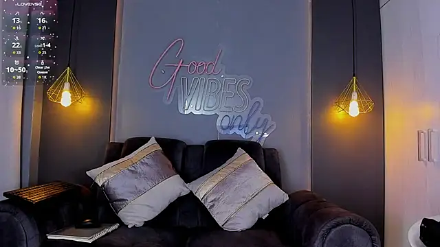 LOLIITA  LOVE online show from December 3, 2025, 5:55 pm