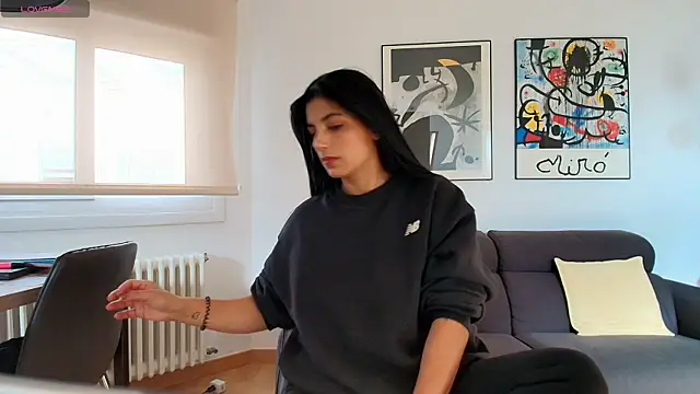 Snapshot of Arya_33 chatting on October 27, 2025, 10:19 am Arya 33 online show from October 27, 2025, 10:19 am