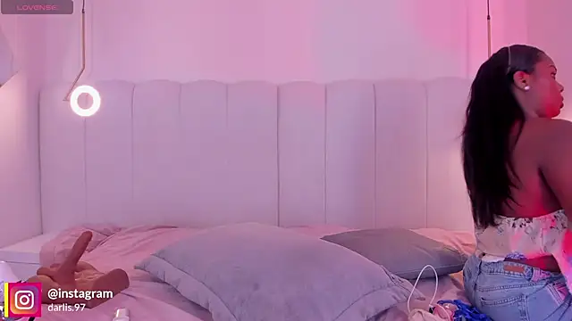  huge boobs ebony online show from December 4, 2025, 7:33 pm