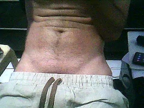 Snapshot of Skinnynerd chatting on December 23, 2024, 3:18 am Skinnynerd online show from December 23, 2024, 3:18 am