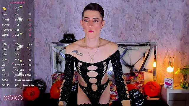 Snapshot of dominic_thailor chatting on October 10, 2025, 1:32 pm dominic thailor online show from October 10, 2025, 1:32 pm