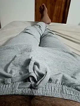 Snapshot of You_are__mine_ chatting on December 8, 2024, 8:20 am You are mine online show from December 8, 2024, 8:20 am